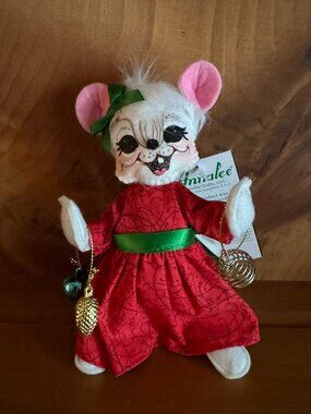 NWT Annalee 2020 6 inch Whimsy Girl Mouse with Ornaments #611520